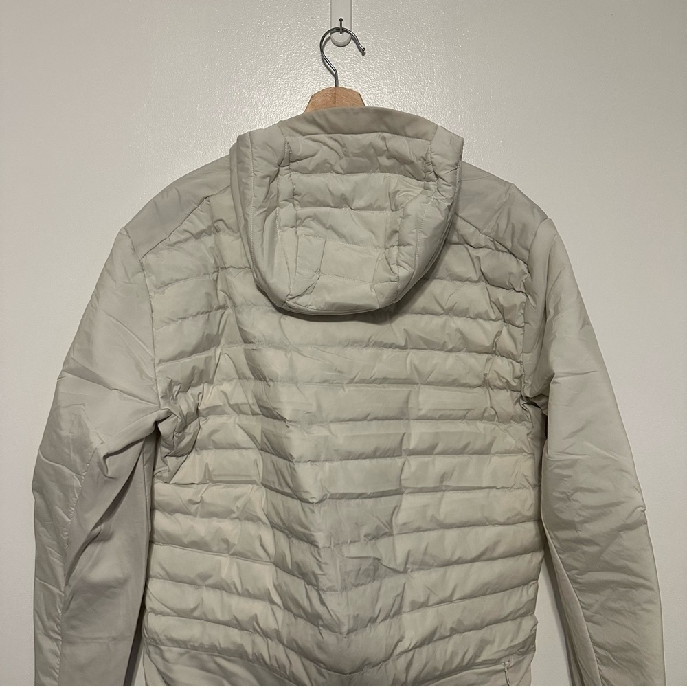 NWOT Lululemon Down for It All Hoodie - Picture 3 of 11